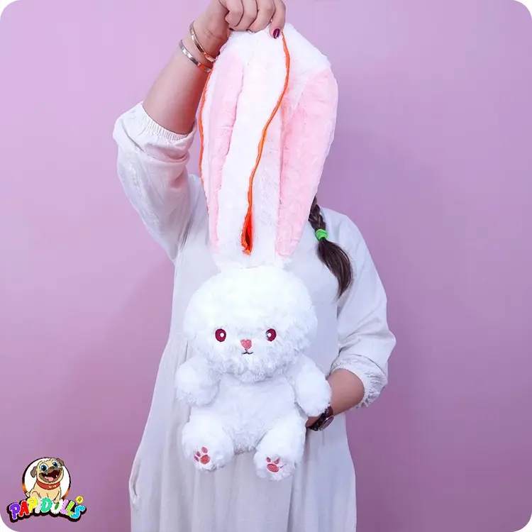 عروسک خرگوش یک دوست خوب برای نوزادان نوپا